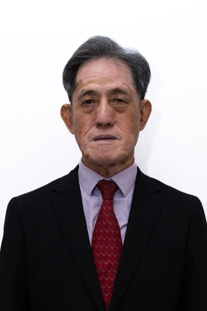 主席 黄金春BBM