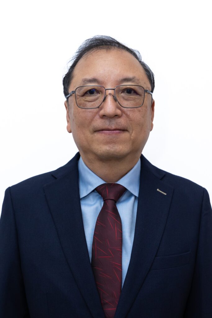 副教育 何金生