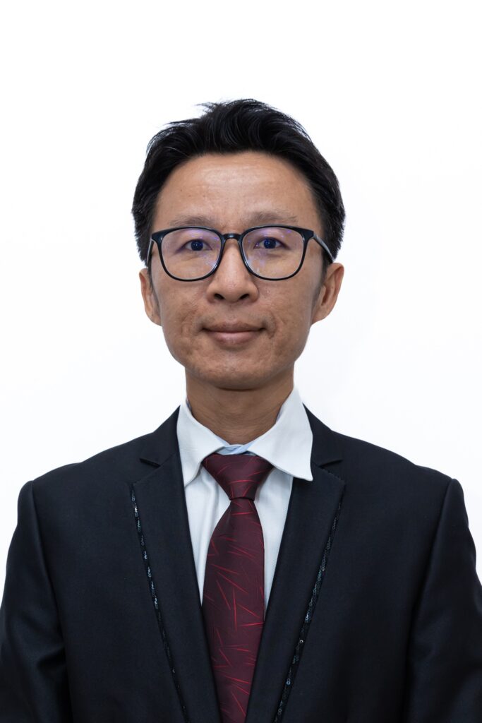 副教育 陈清华